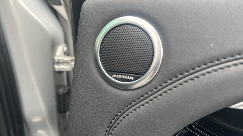 Land Rover Range Rover Evoque 2.0 D200 R-Dynamic SE 5dr Auto Diesel Hatchback